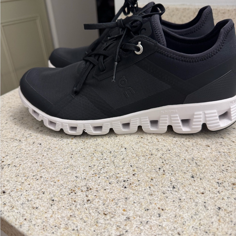 On Running Women’s Black and White Athletic Shoes